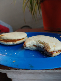 Una foto de Alfajores de maicena sin manteca