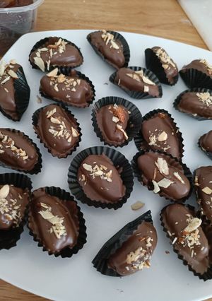 Foto resep Kurma Coklat isi Almond