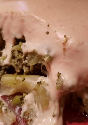 Una foto de Brócoli cubierta de salsa Cabrerizos