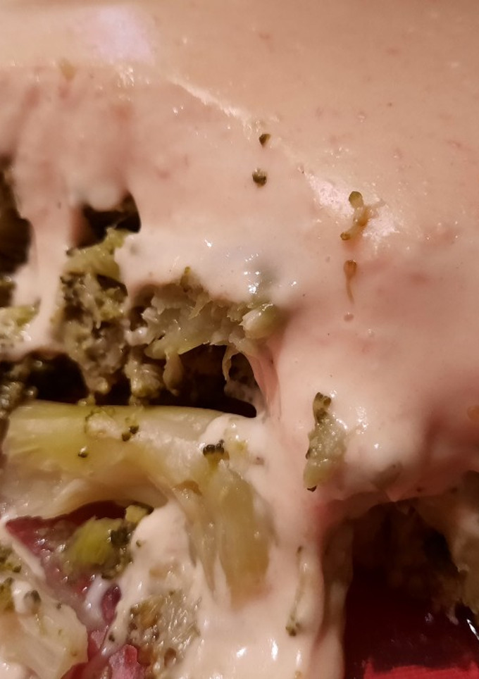 Una foto de Brócoli cubierta de salsa Cabrerizos