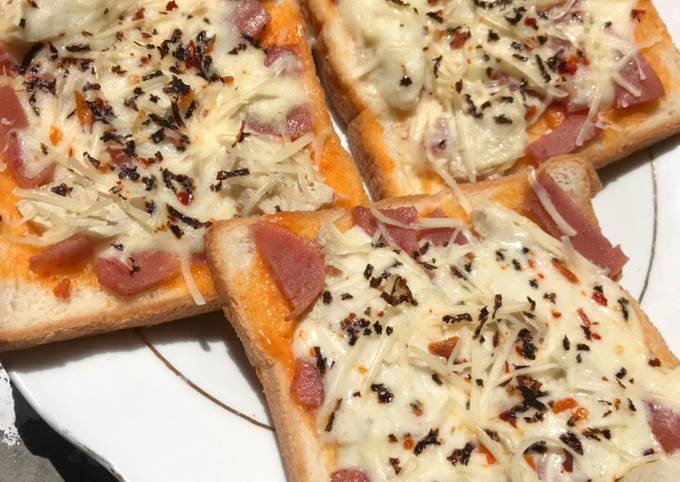 Resep Pizza Roti Tawar Tanpa Oven Tanpa Mozarella Oleh Yulia Dwiyanti Cookpad