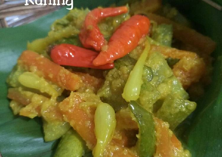 Acar Bumbu Kuning