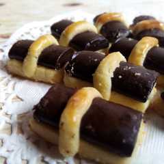 รูปของ Kue stick coklat ny.liem