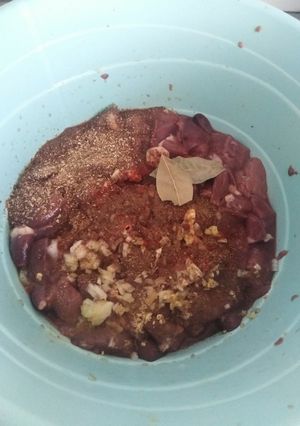 صورة لوصفة قلوبات وكبدة مقلية