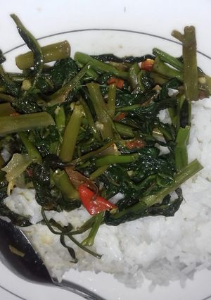 Foto resep Tumis kangkung dan ikan asin
