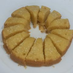 A picture of Diet cake, with sesame seeds.