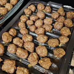 A picture of Aunt Jeanette's Italian Meatballs.