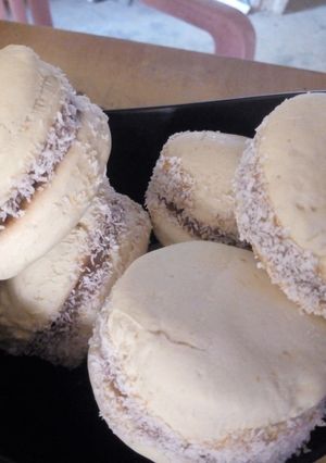 Una foto de Alfajores de maicena☺️