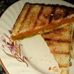 A picture of Motton kheema sandwich.