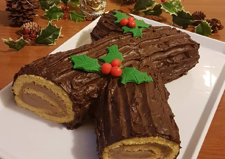 Tronchetto Di Natale Con Ganache Al Cioccolato.Ricetta Tronchetto Di Natale Di Laura Cicutto Cookpad