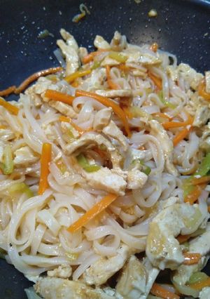 Une photo de Nouilles de riz sautées