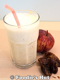 A picture of Date Apple Smoothie.