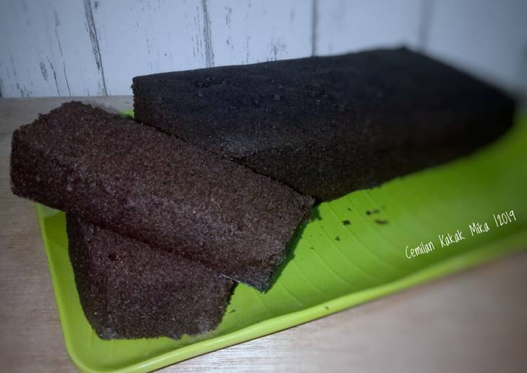 Step-by-Step Guide to Make Quick Brownies Ketan Hitam Tanpa Lapis ala Dina