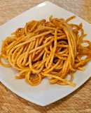 Spaghetti con salsa comercial