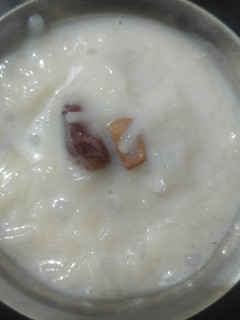 பால் பாயசம்(pal payasam recipe in tamil) செய்முறை முக்கிய புகைப்படம்