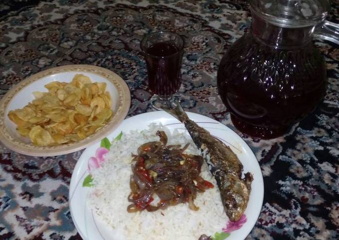 White rice &onion sauce with zobo