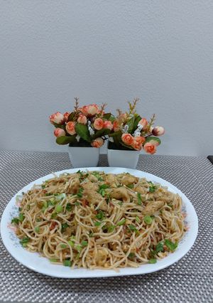 A picture of Chicken hakka nodals.