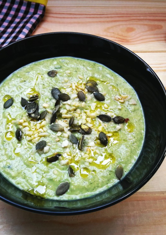 Una foto de Crema de brócoli ligera y diurética