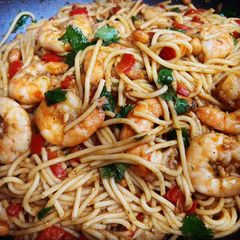 A picture of Shrimp Kung Pao Noodles.