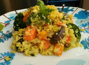 Foto principal de CusCus con verduras al curry