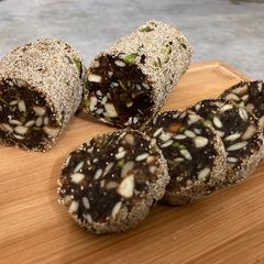 A picture of Date-Dry Fruit Roll.