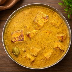 A picture of Paneer Bhapa Bengali style.