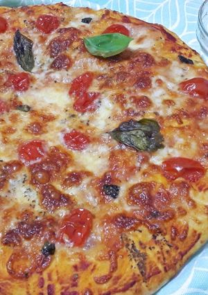 O poză a rețetei Pizza Margherita.