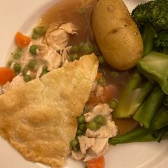 Mum’s plate chicken pie A picture of Mum’s plate chicken pie.