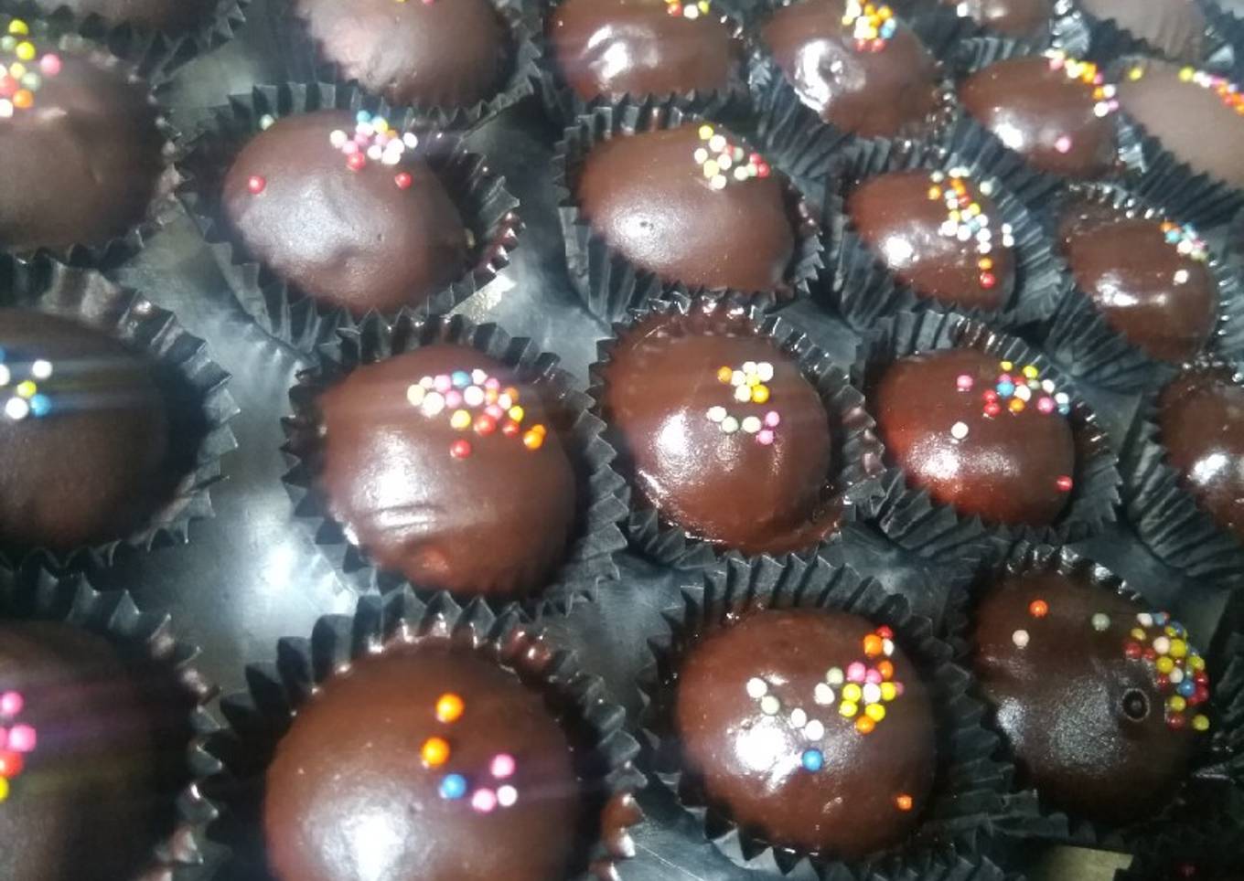 Cara Gampang Menyiapkan Bola cookies coklat, Enak Banget
