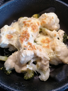 Una foto de 119. Coliflor y brócoli en salsa bechamel