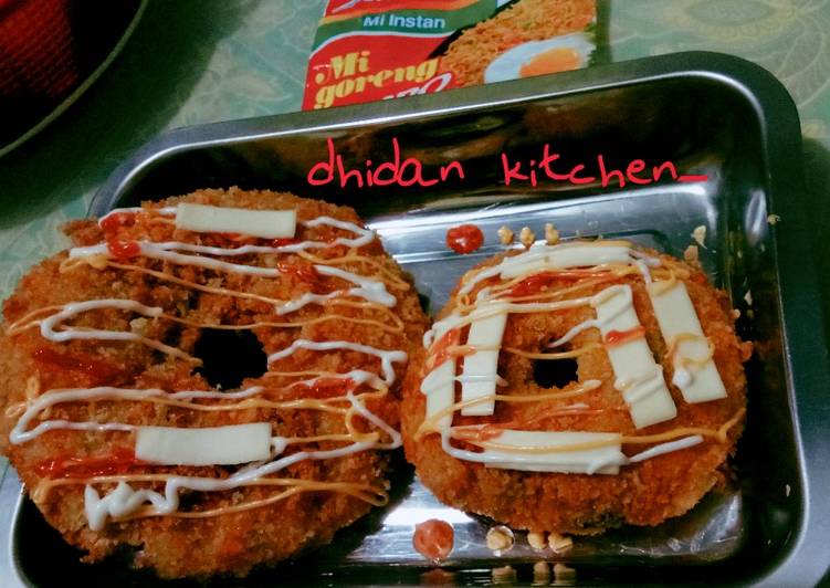 13.Donat indomie goreng #bikinramadanberkesan