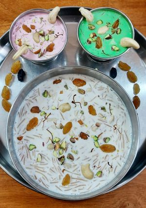 A picture of Vermicelli kheer.