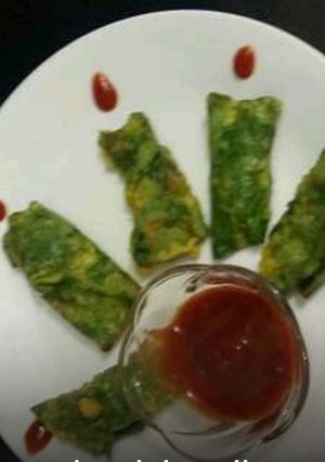 A picture of Cheesy spinach bundles.