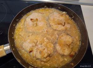 Foto principal de Merluza con salsa de boletus frescos