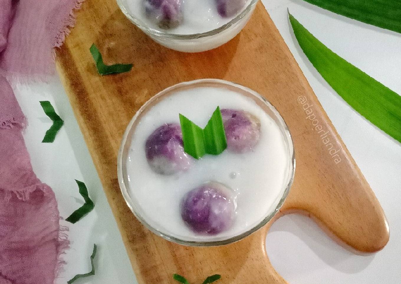 Kue Putri mandi ubi ungu