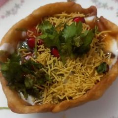 A picture of Katori chaat.