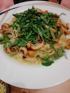 Una foto de Risotto de quinoa y champiñones