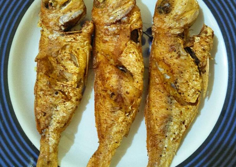 Ikan Kerisi Goreng Kuning / Kunyit Lada Hitam