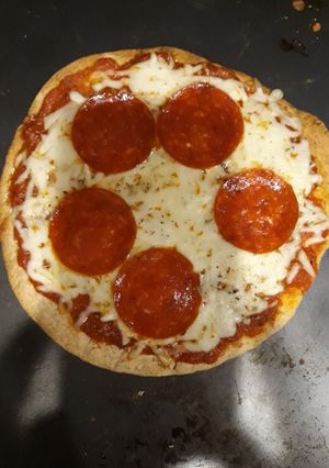 A picture of Quick Low-Carb Pizza (7 carbs).