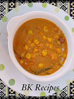 பச்சை சுண்டைக்காய் புளிக்குழம்பு (pachai sundaikaai pulikulambu recipe in tamil) செய்முறை முக்கிய புகைப்படம்