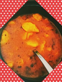 आलू की सब्जी (aloo ki sabzi recipe in Hindi) रेसिपी मुख्य फोटो