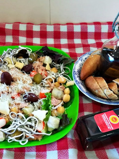Una foto de Ensalada "cómoda"