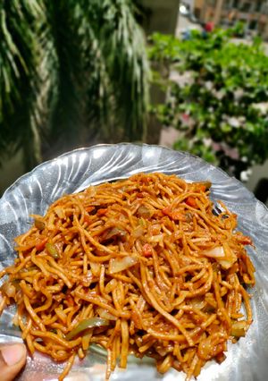 A picture of Veg chowmin.