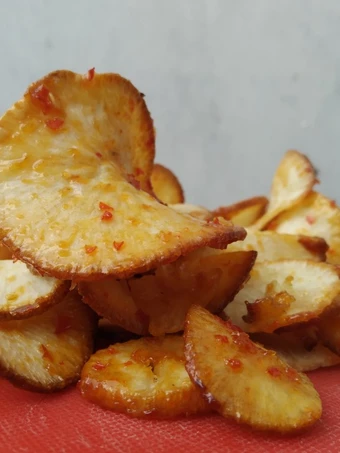 Langkah Gampang Membuat Resep Keripik singkong pedas manis yang Menggugah Selera Anti Ribet, Bikin Ngiler