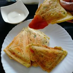 A picture of Semolina Toast.