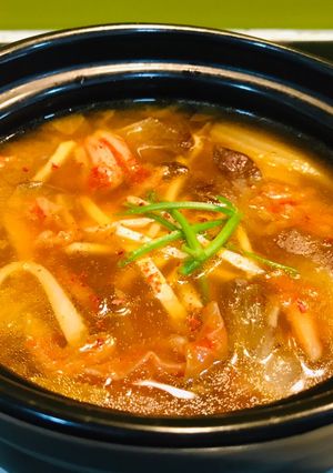 Hình của món Canh kim chi.