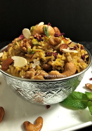 A picture of Kashmiri Pulao.