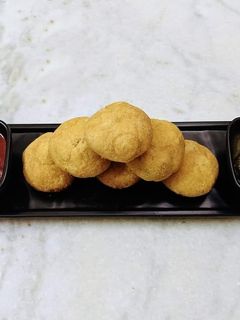 मटर कचौड़ी (Matar kachori recipe in hindi) रेसिपी मुख्य फोटो