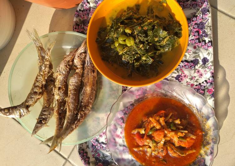 Resep Menu harian: sayur gulai daun ubi, sambal teri jos &amp; ikan goreng, Enak Banget
