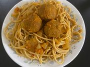 A picture of soya chunks and onion